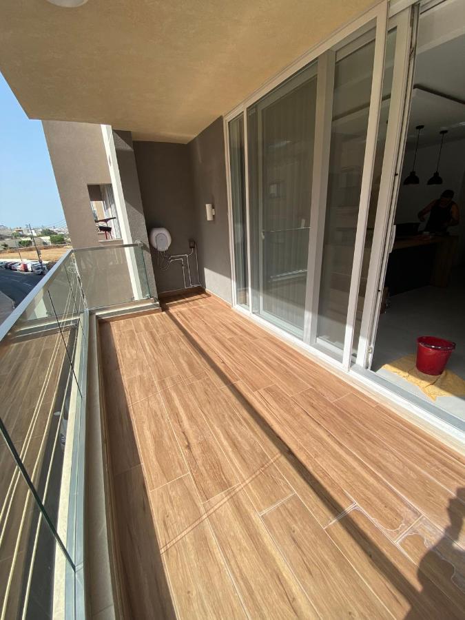 Modern, Spacious, 3 Bedroom Apartment Near Malta International Airport Luqa Exterior foto